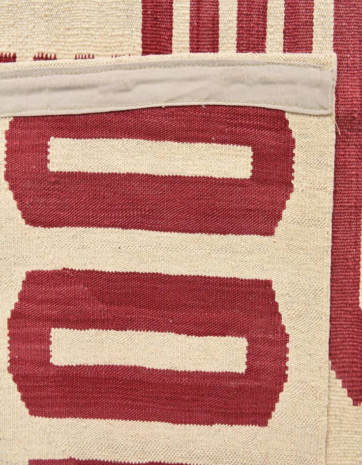 Detail image of 5' 9 x 7' 9  Hand Woven Kilim Modern Wool Rug