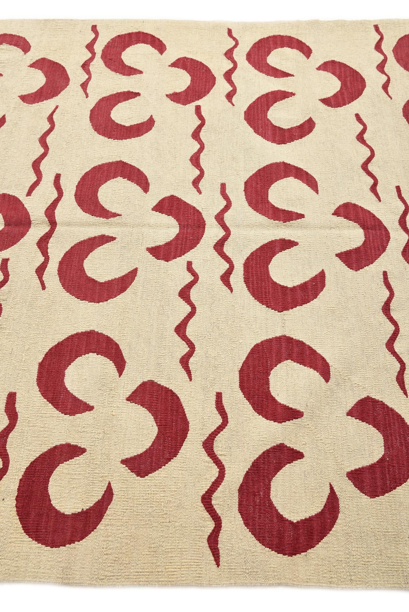 5' 1 x 6' 6 Hand Woven Kilim Modern Wool Rug