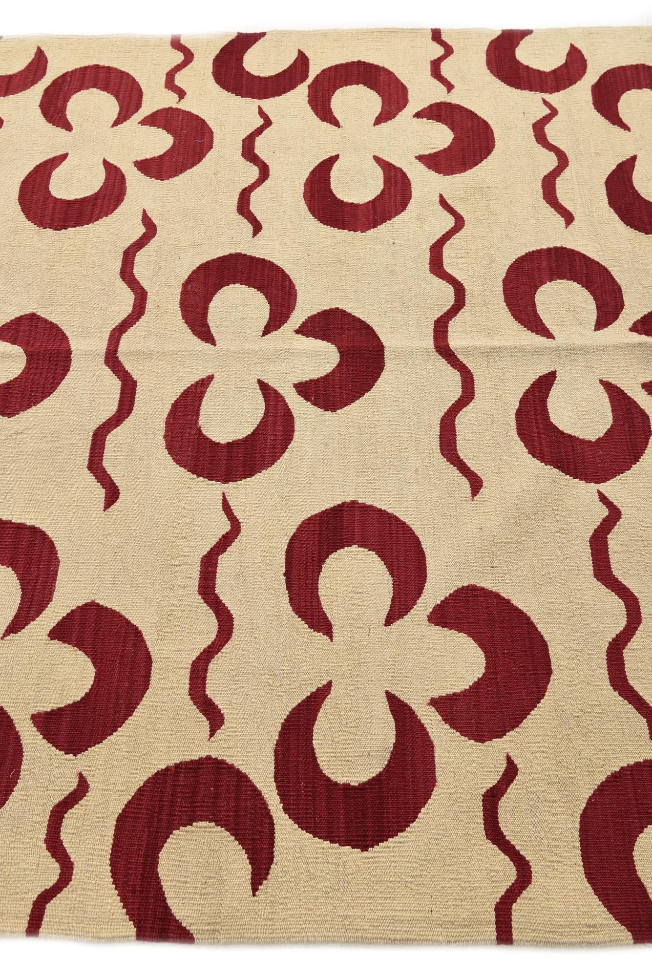 5' 4 x 6' 3 Hand Woven Kilim Modern Wool Rug