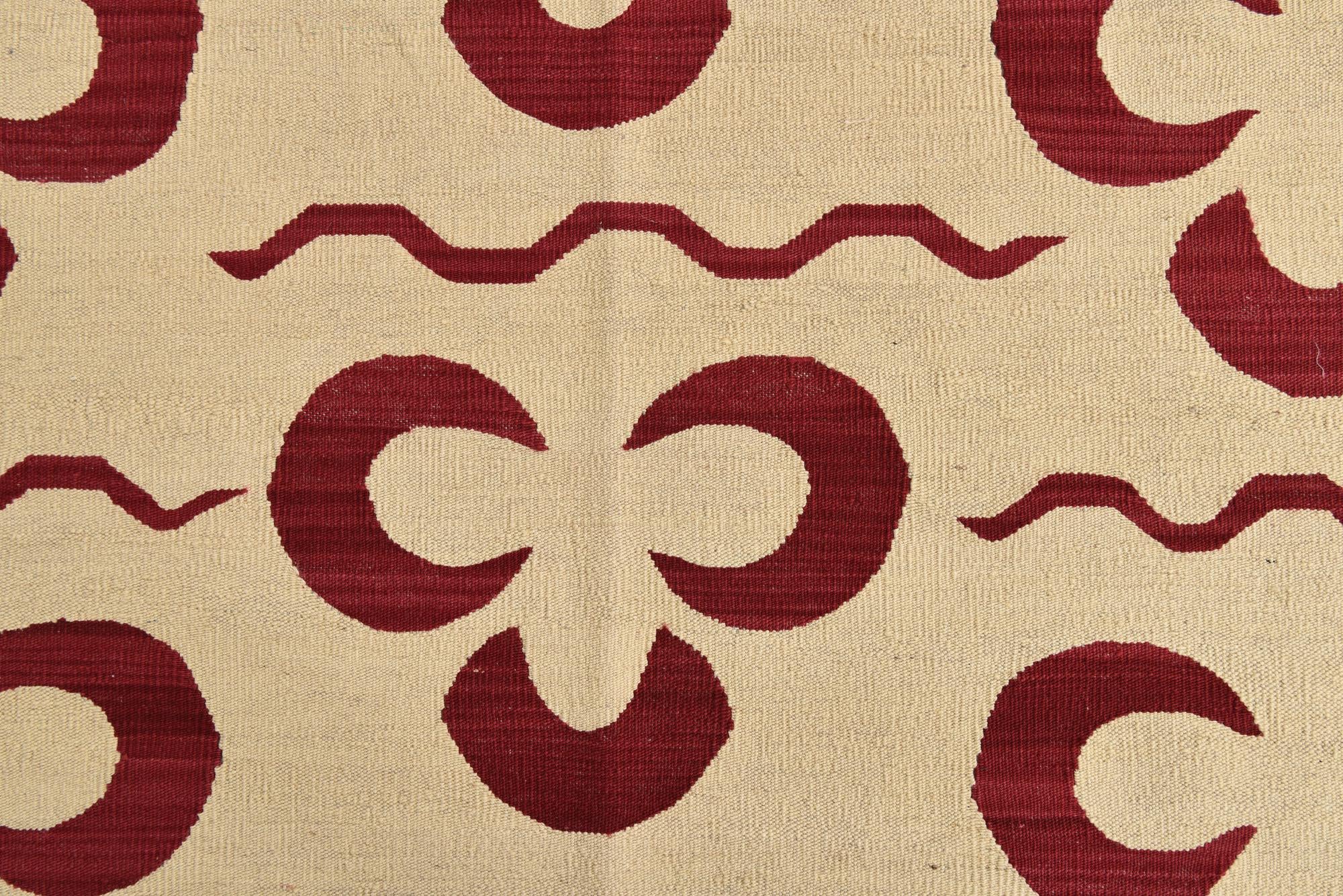 5' 4 x 6' 3 Hand Woven Kilim Modern Wool Rug