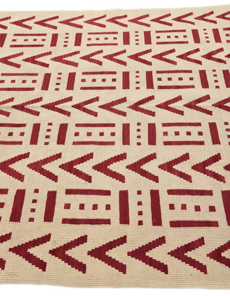 Detail image of 5' 2 x 6' 5  Hand Woven Kilim Modern Wool Rug