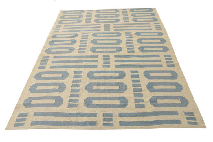 Detail image of 5' 7 x 7' 9 Hand Woven Kilim Modern Wool Rug