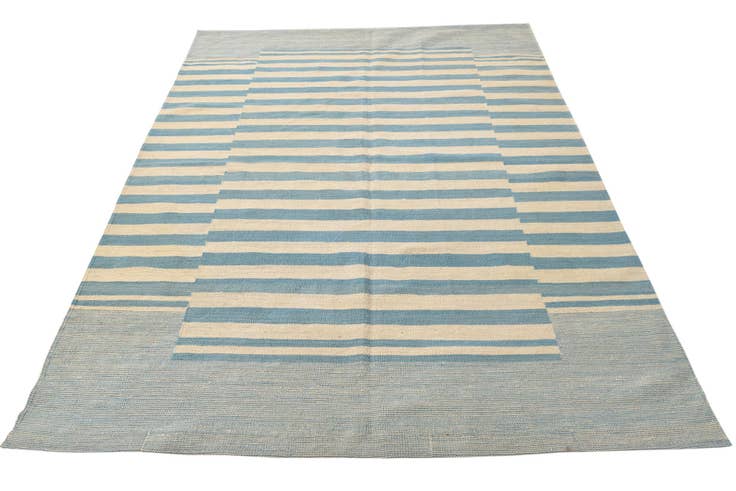 Detail image of 5' 8 x 7' 8 Hand Woven Kilim Modern Wool Rug