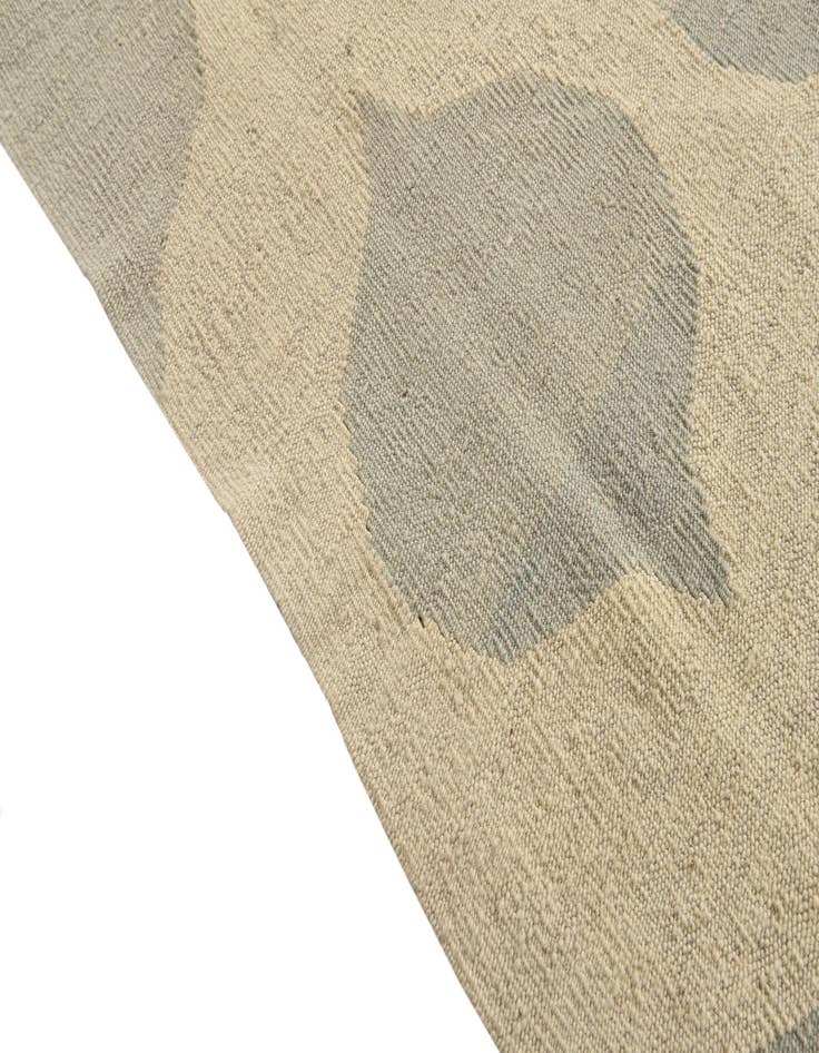 Detail image of 6' 3 x 8' 3  Hand Woven Kilim Modern Wool Rug