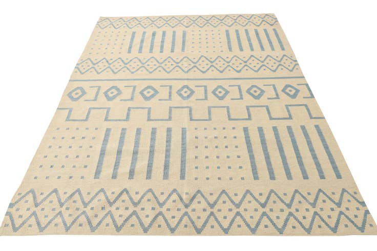 Detail image of 5' 11 x 7' 10 Hand Woven Kilim Modern Wool Rug