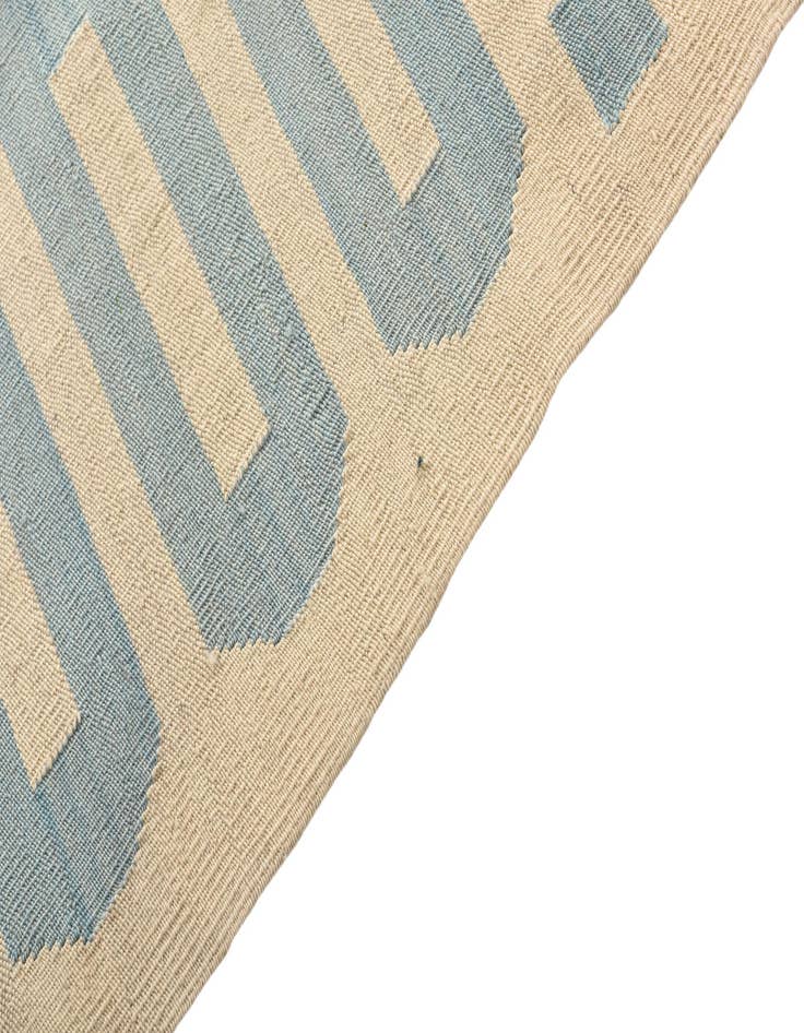 Detail image of 5' 11 x 7' 8  Hand Woven Kilim Modern Wool Rug