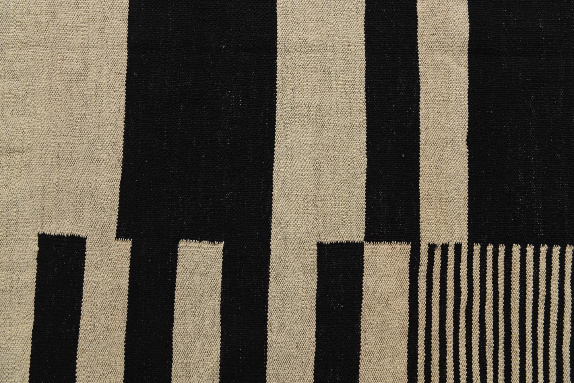 5' 8 x 7' 9 Hand Woven Kilim Modern Wool Rug