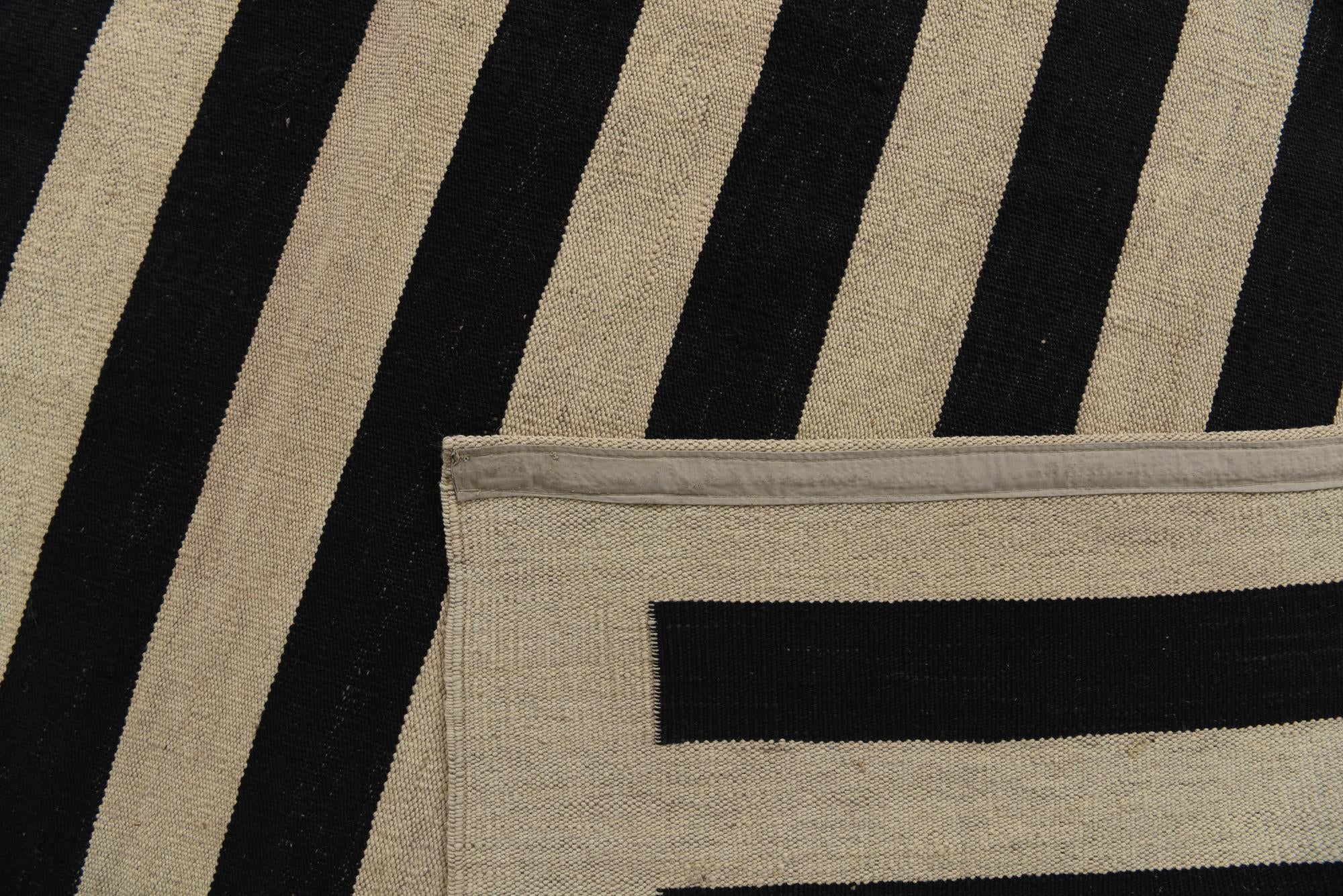 7' x 9' 9 Hand Woven Kilim Modern Wool Rug