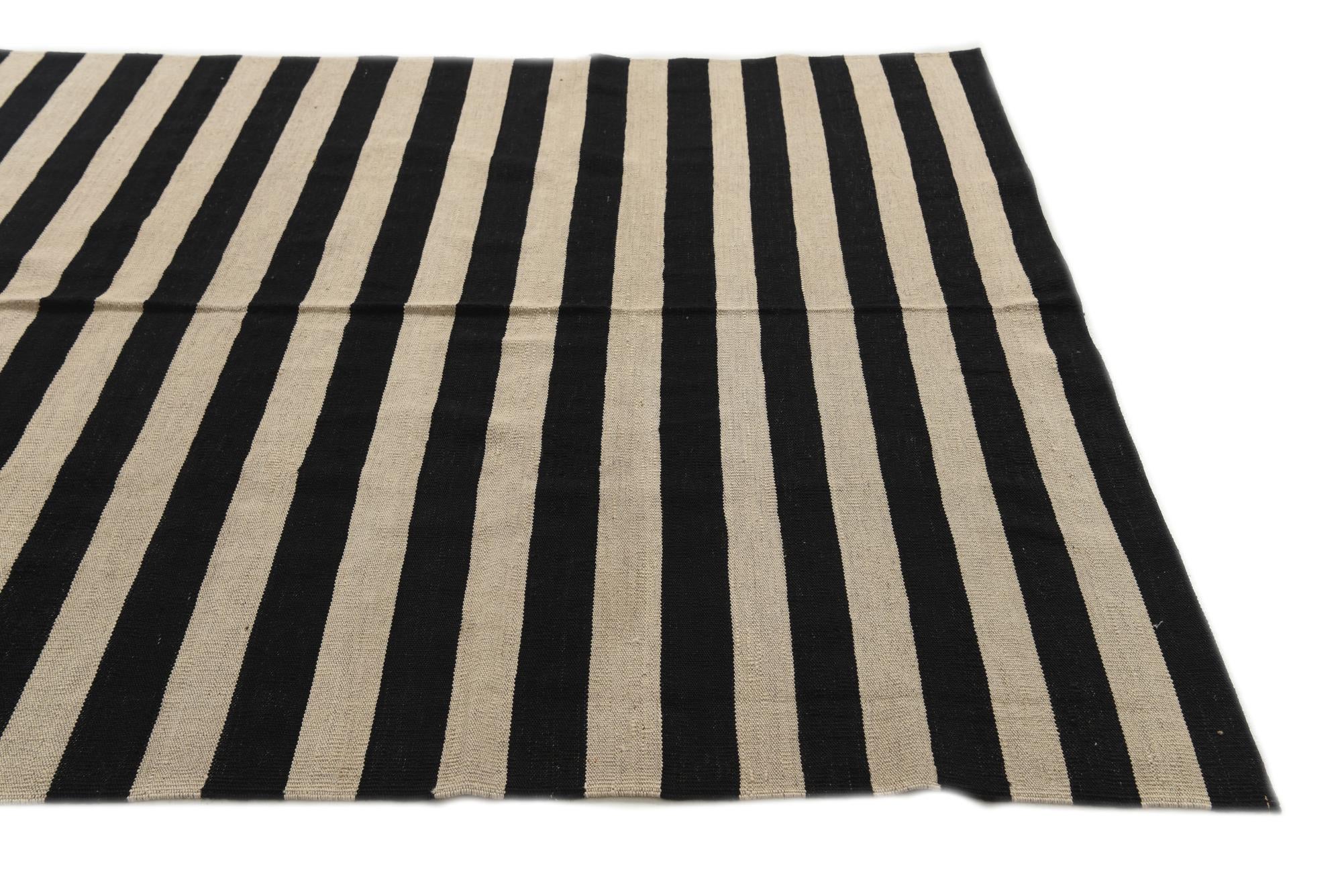 5' 9 x 7' 9 Hand Woven Kilim Modern Wool Rug