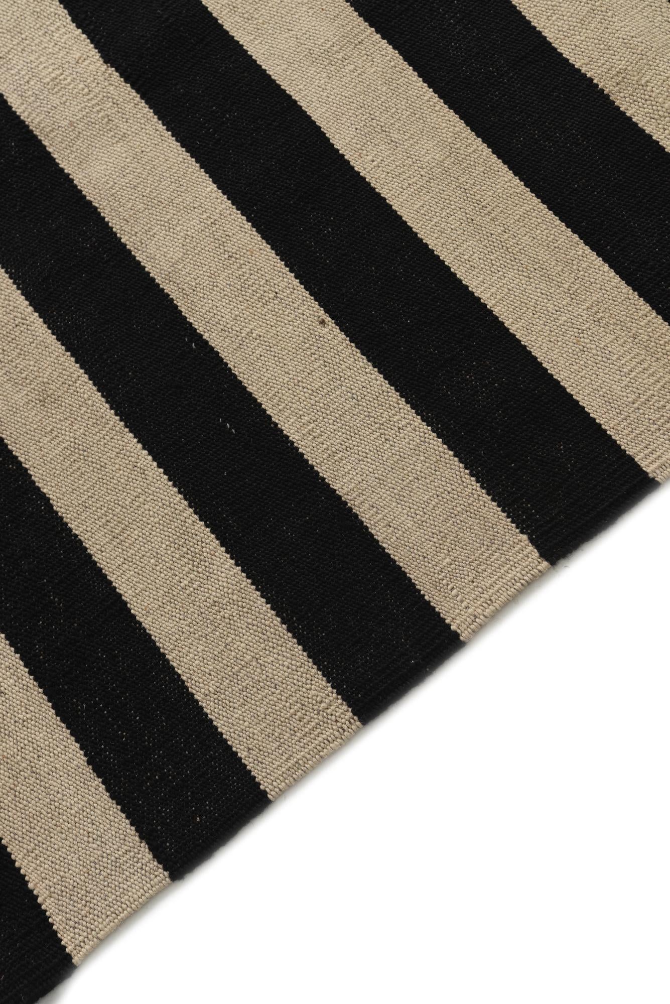5' 9 x 7' 9 Hand Woven Kilim Modern Wool Rug