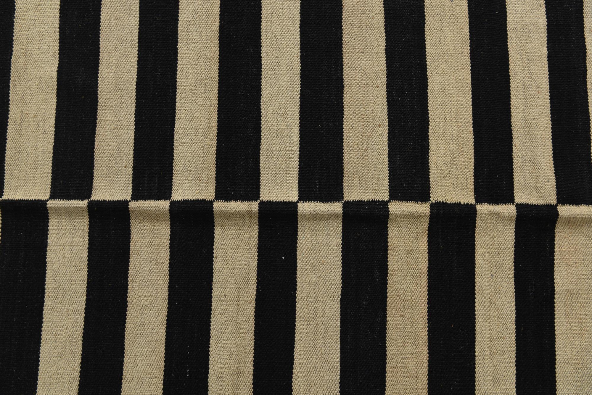 8' 5 x 11' 1 Hand Woven Kilim Modern Wool Rug
