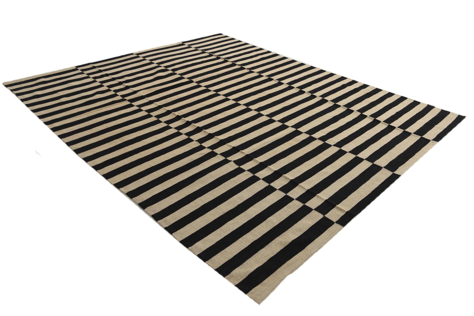 8' 5 x 9' 9 Hand Woven Kilim Modern Wool Rug