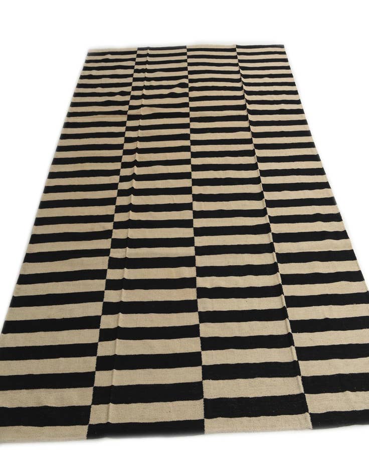 Detail image of 8' 5 x 9' 9  Hand Woven Kilim Modern Wool Rug