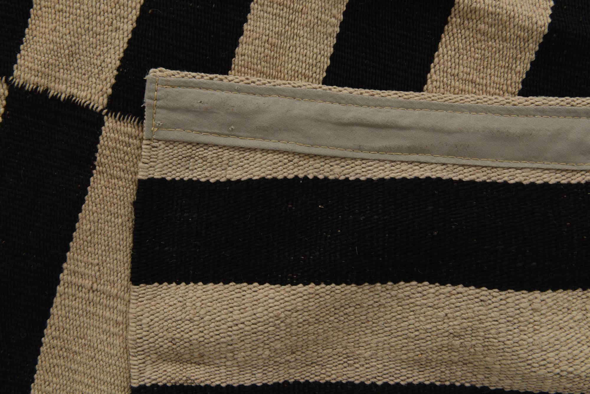 8' 5 x 9' 9 Hand Woven Kilim Modern Wool Rug