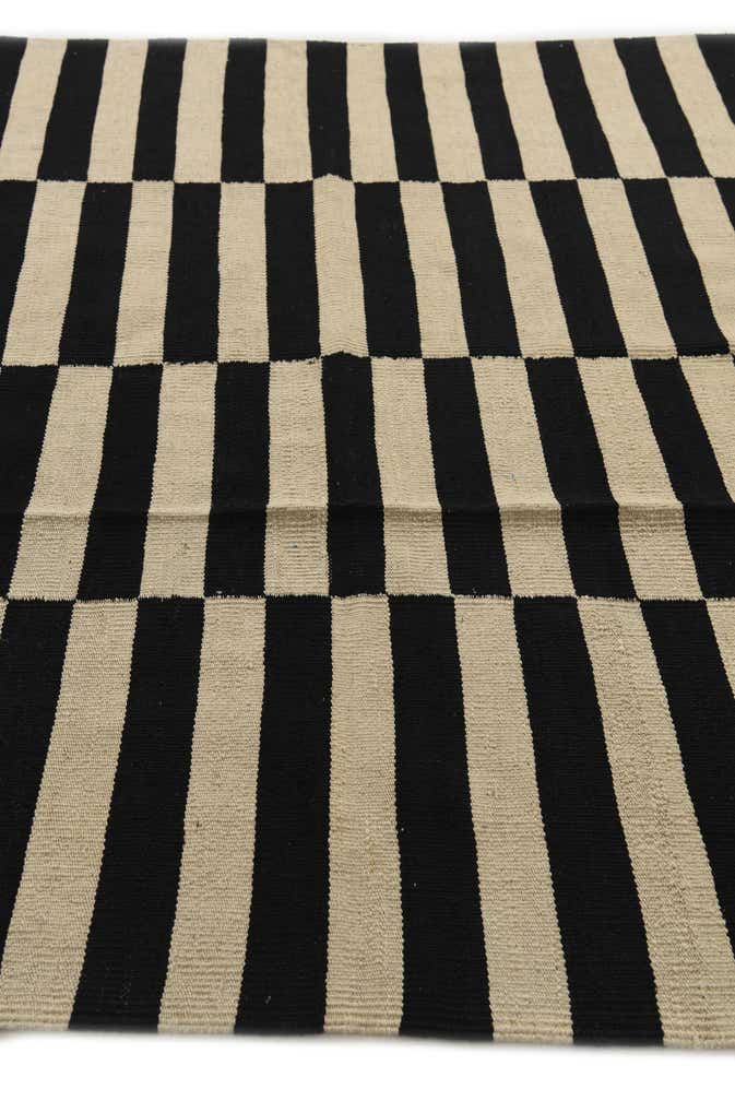 5' 6 x 7' 10 Hand Woven Kilim Modern Wool Rug