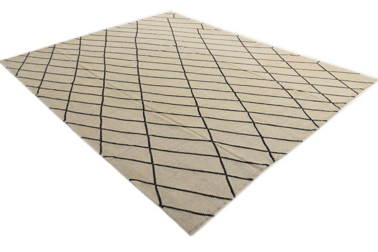 Detail image of 8' 3 x 9' 10 Hand Woven Kilim Modern Wool Rug