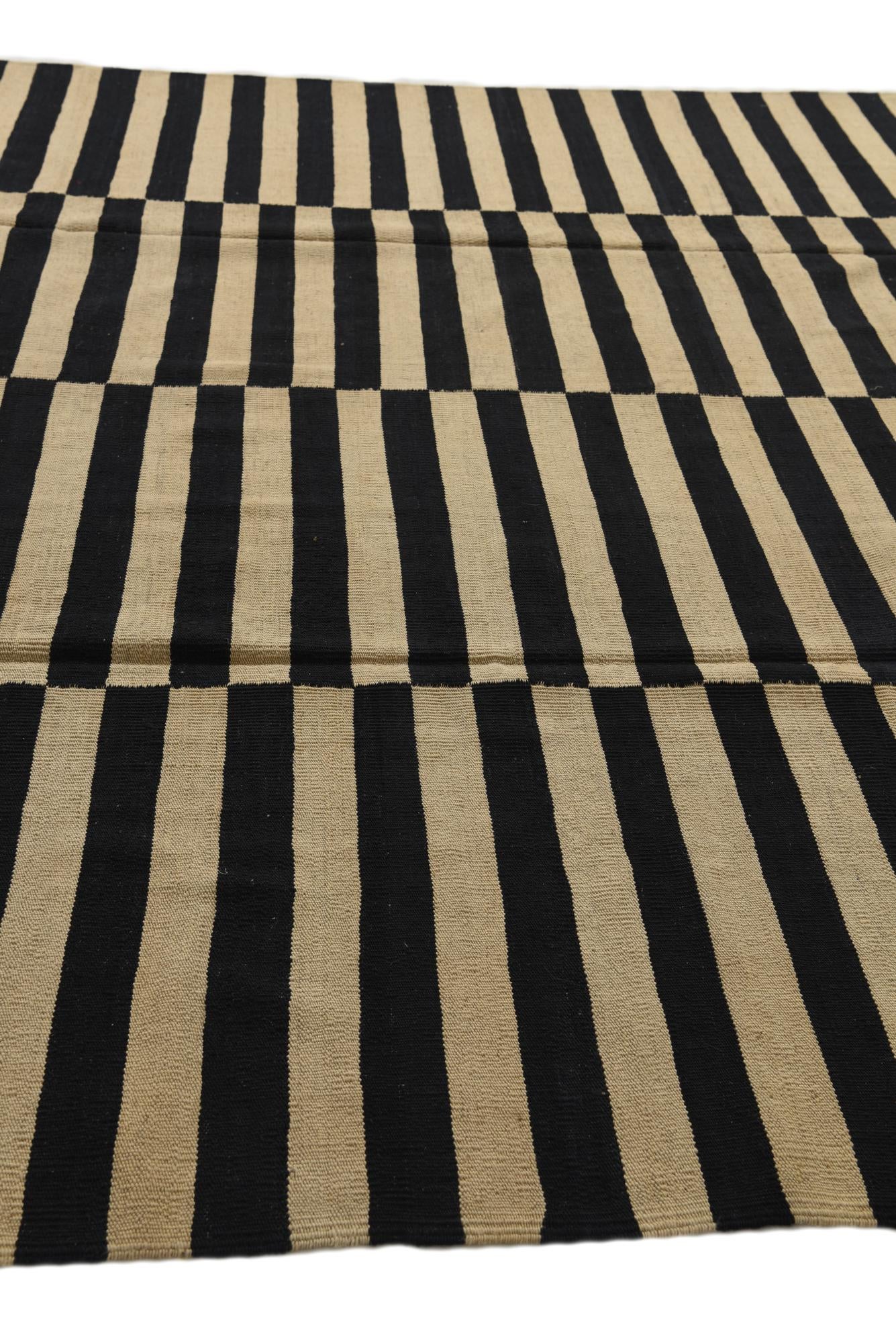 8' 9 x 11' 2 Hand Woven Kilim Modern Wool Rug