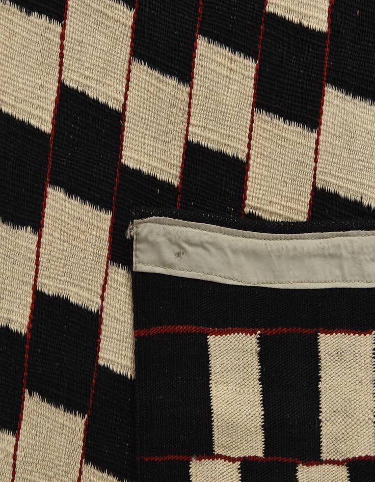 Detail image of 6' 6 x 9' 7  Hand Woven Kilim Modern Wool Rug