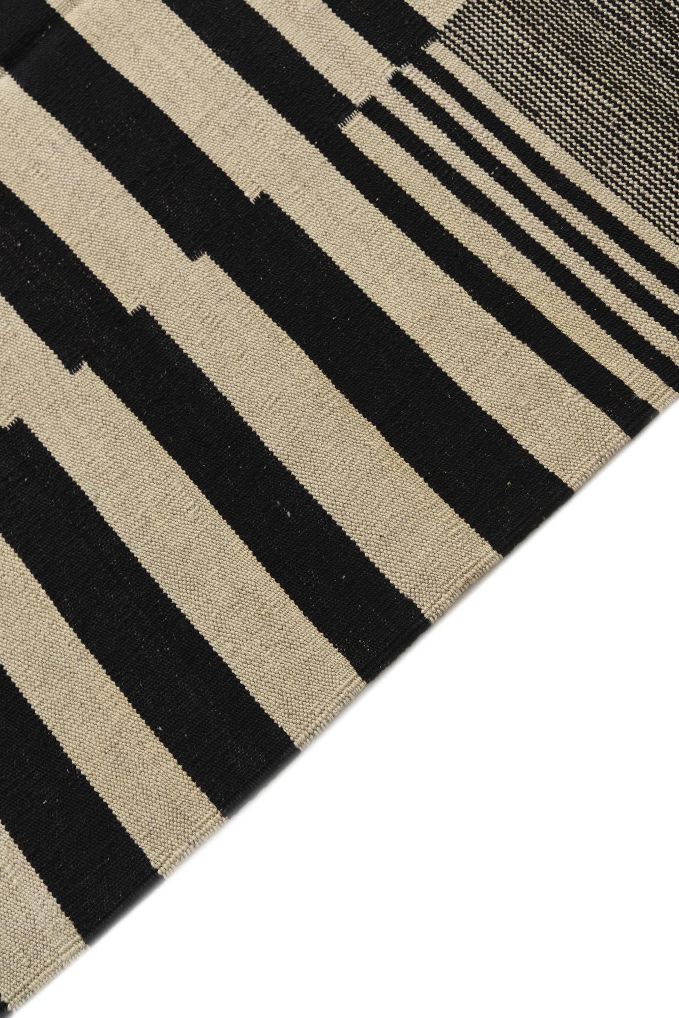 5' 8 x 7' 10 Hand Woven Kilim Modern Wool Rug
