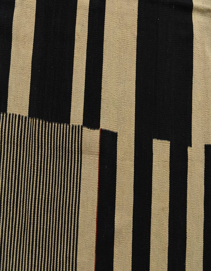Detail image of 7' x 10'  Hand Woven Kilim Modern Wool Rug