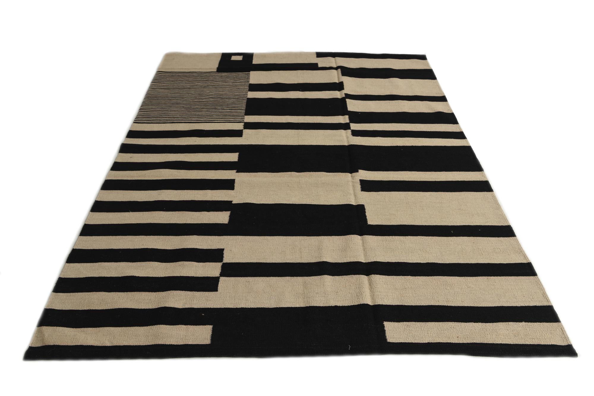 5' 8 x 7' 10 Hand Woven Kilim Modern Wool Rug