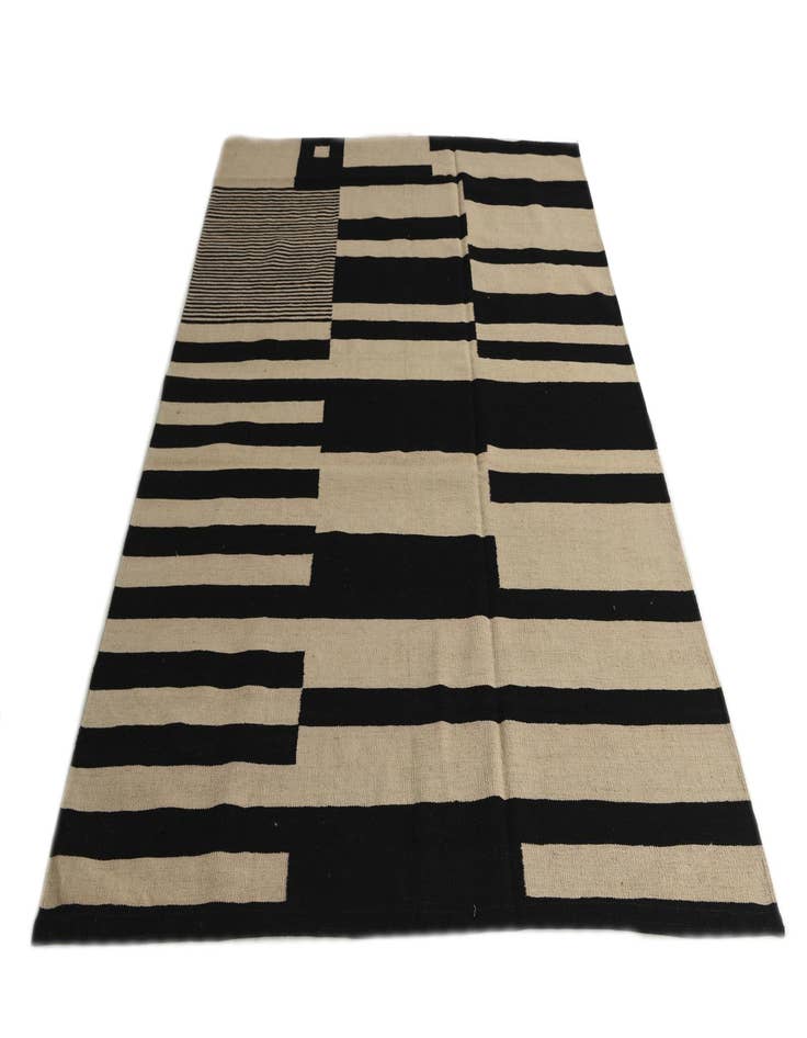 Detail image of 5' 8 x 7' 10  Hand Woven Kilim Modern Wool Rug