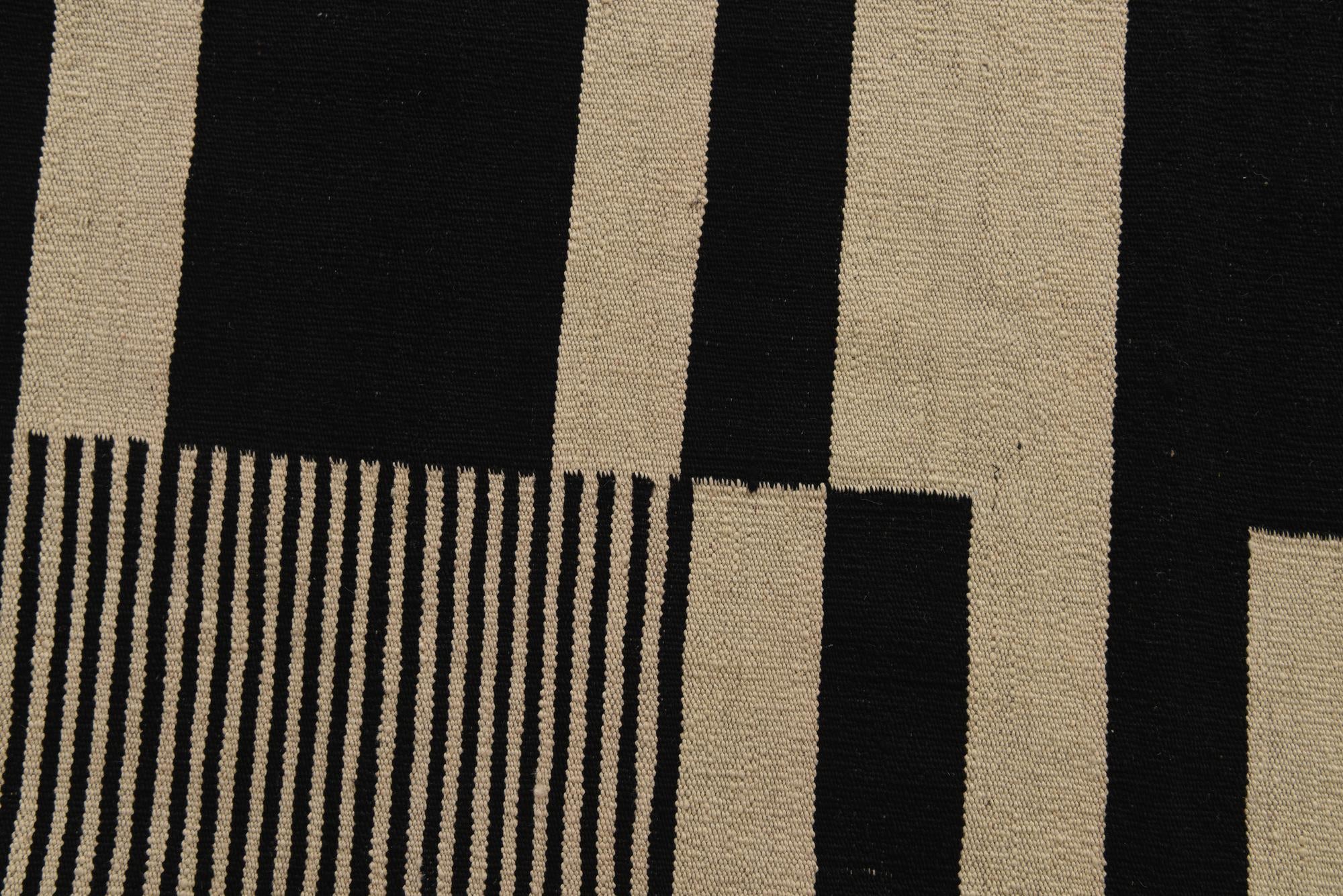 5' 8 x 7' 10 Hand Woven Kilim Modern Wool Rug