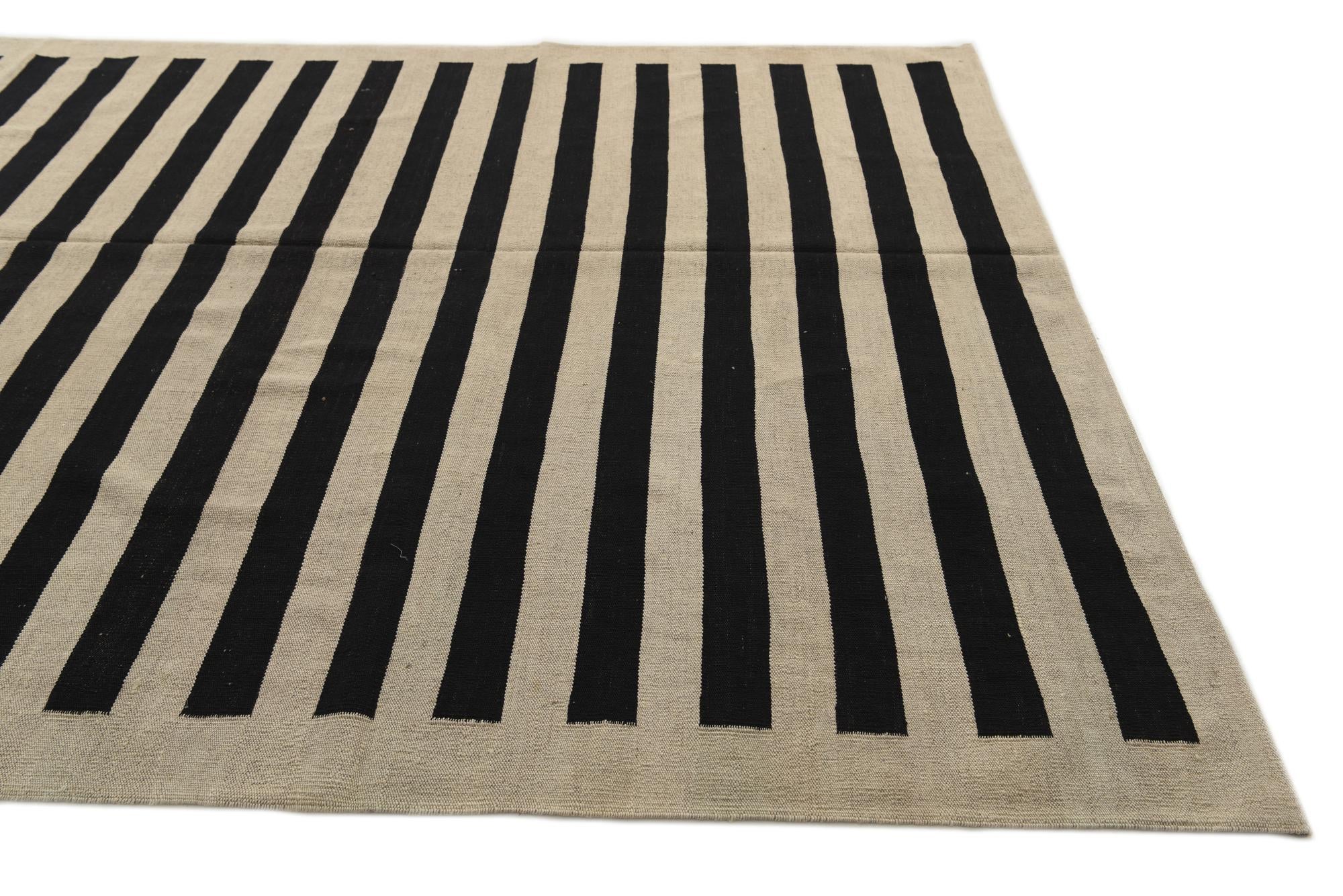 6' 8 x 9' 8 Hand Woven Kilim Modern Wool Rug