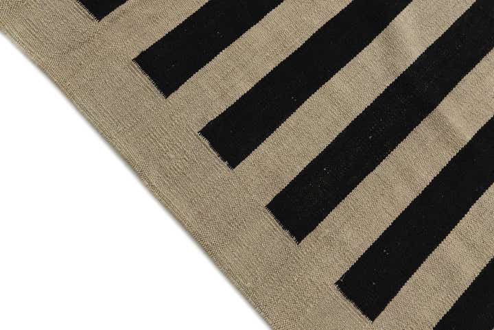 6' 8 x 9' 8 Hand Woven Kilim Modern Wool Rug