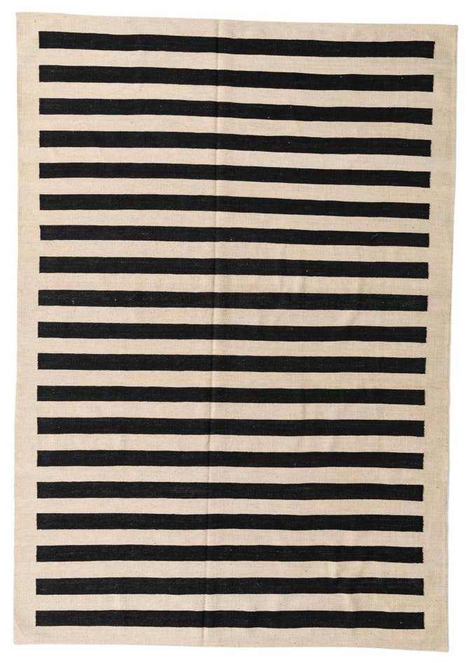 Detail image of 6' 8 x 9' 8 Hand Woven Kilim Modern Wool Rug