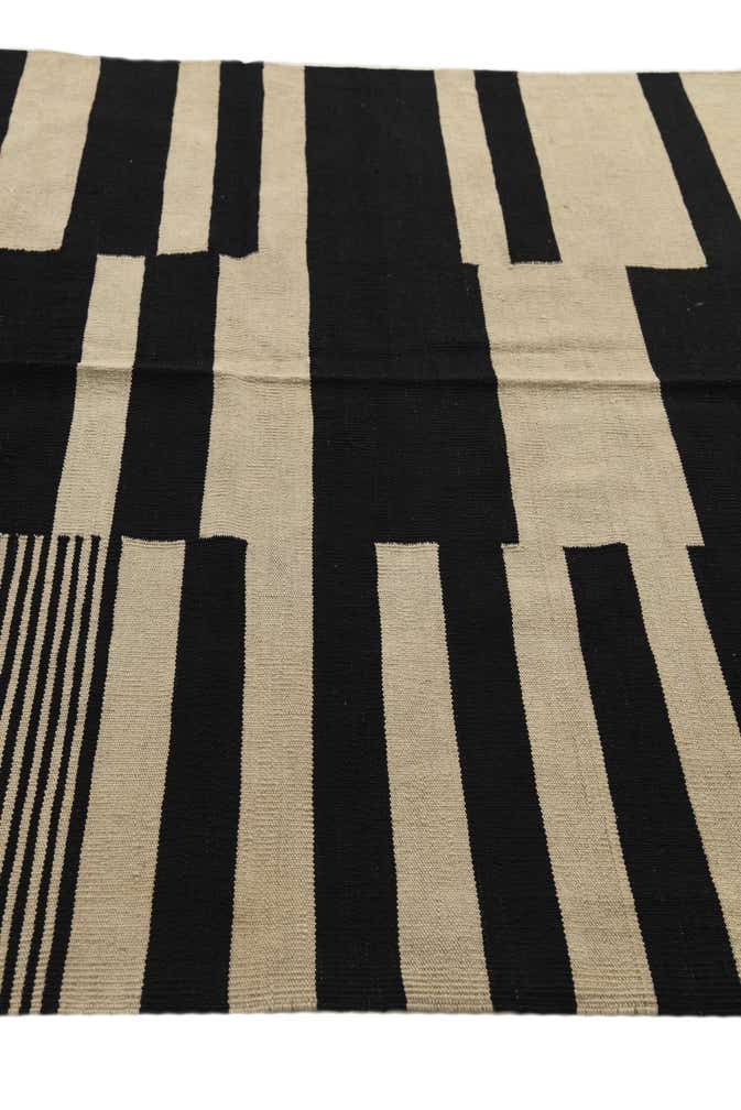 5' 2 x 6' 9 Hand Woven Kilim Modern Wool Rug