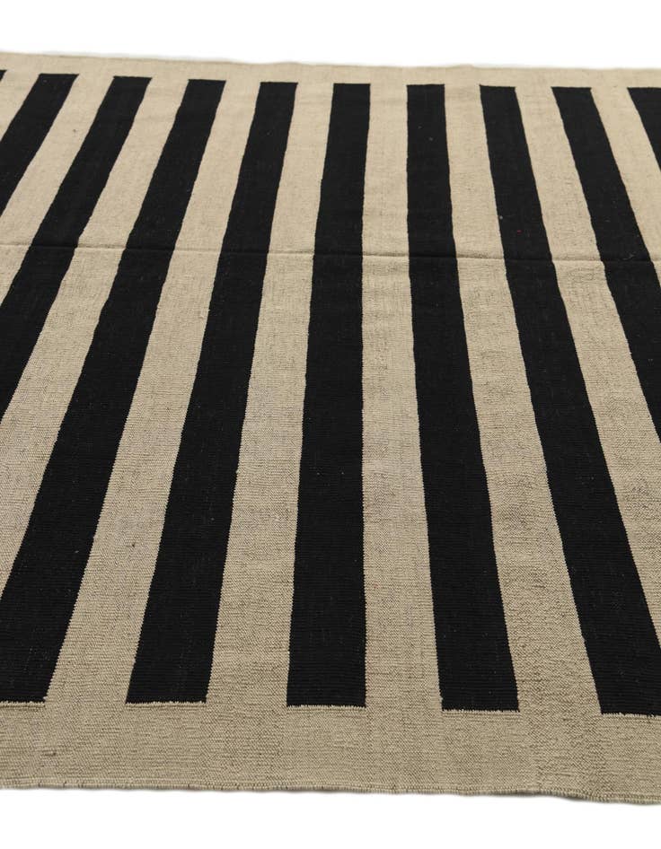 Detail image of 6' 10 x 9' 7  Hand Woven Kilim Modern Wool Rug