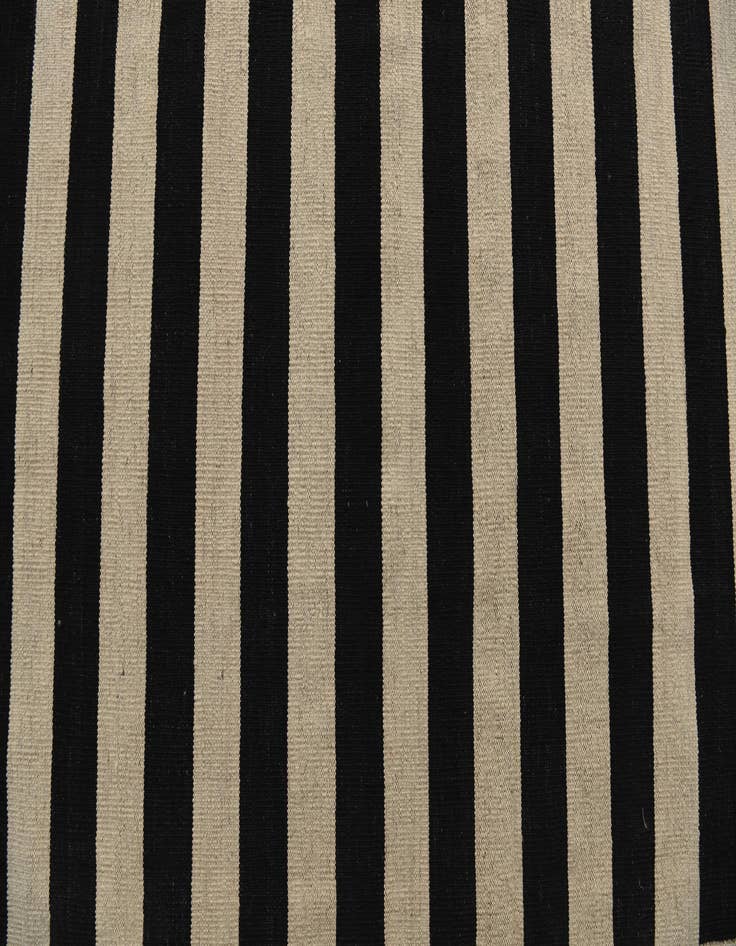 Detail image of 6' 10 x 9' 7  Hand Woven Kilim Modern Wool Rug