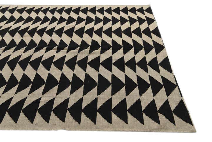 6' 9 x 9' 6 Hand Woven Kilim Modern Wool Rug