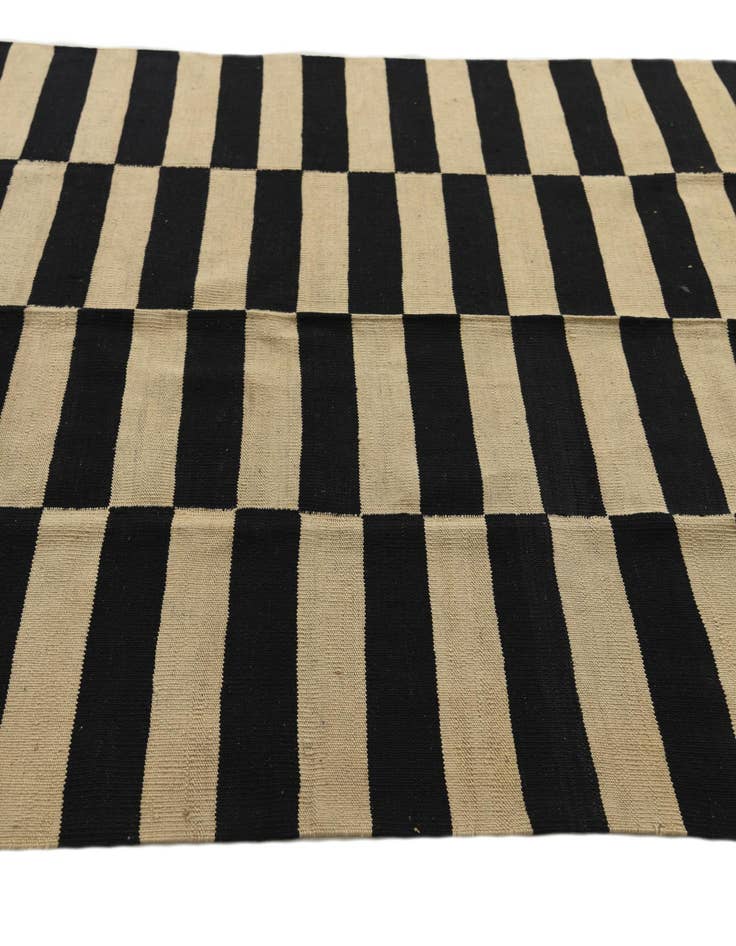 Detail image of 5' 3 x 7' 9  Hand Woven Kilim Modern Wool Rug