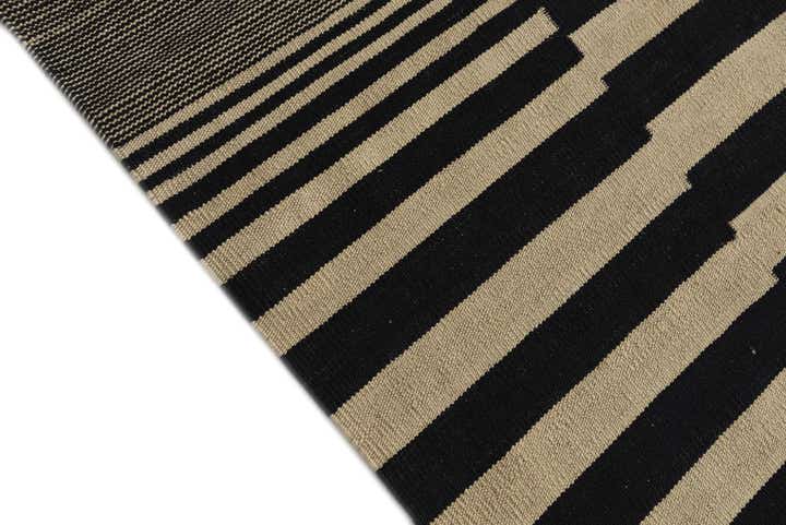 7' x 9' 7 Hand Woven Kilim Modern Wool Rug