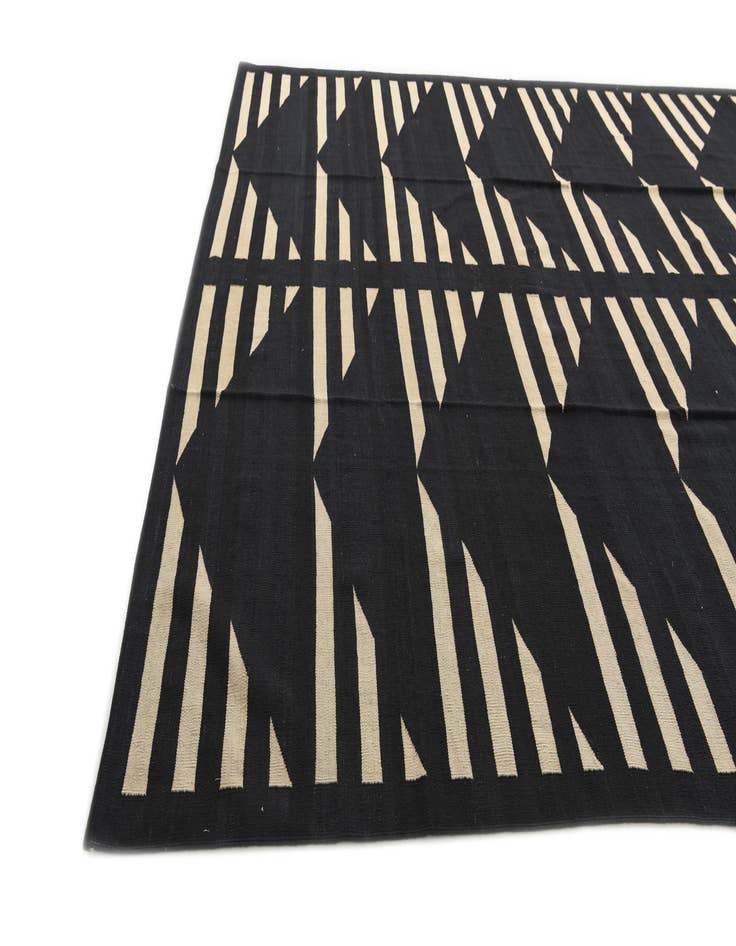 Detail image of 10' 1 x 12' 10  Hand Woven Kilim Modern Wool Rug