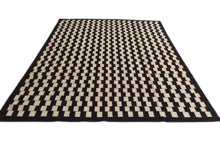 Detail image of 8' 1 x 9' 9 Hand Woven Kilim Modern Wool Rug