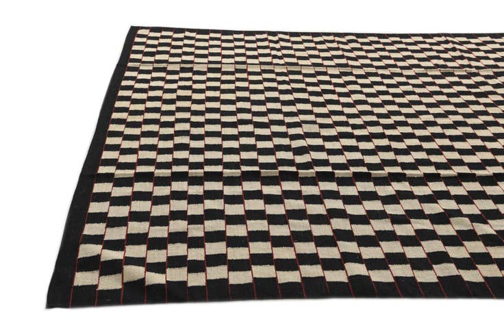 Detail image of 8' 1 x 9' 9 Hand Woven Kilim Modern Wool Rug