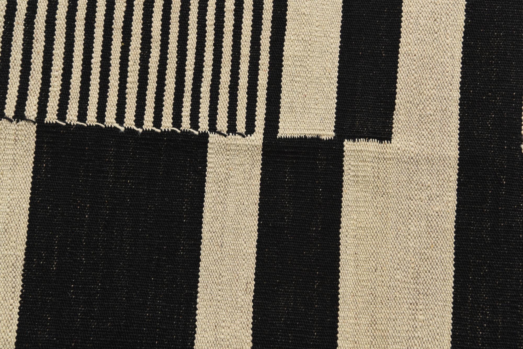 5' x 6' 8 Hand Woven Kilim Modern Wool Rug