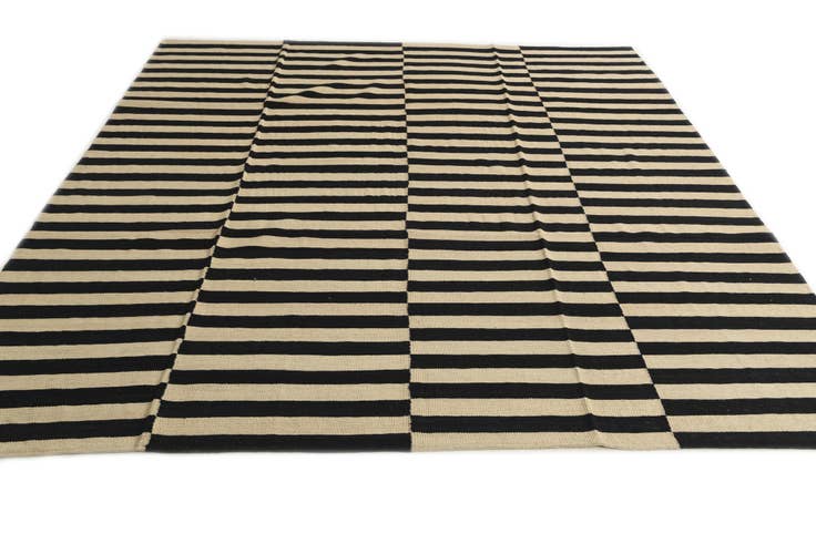 Detail image of 8' 8 x 9' 8 Hand Woven Kilim Modern Wool Rug