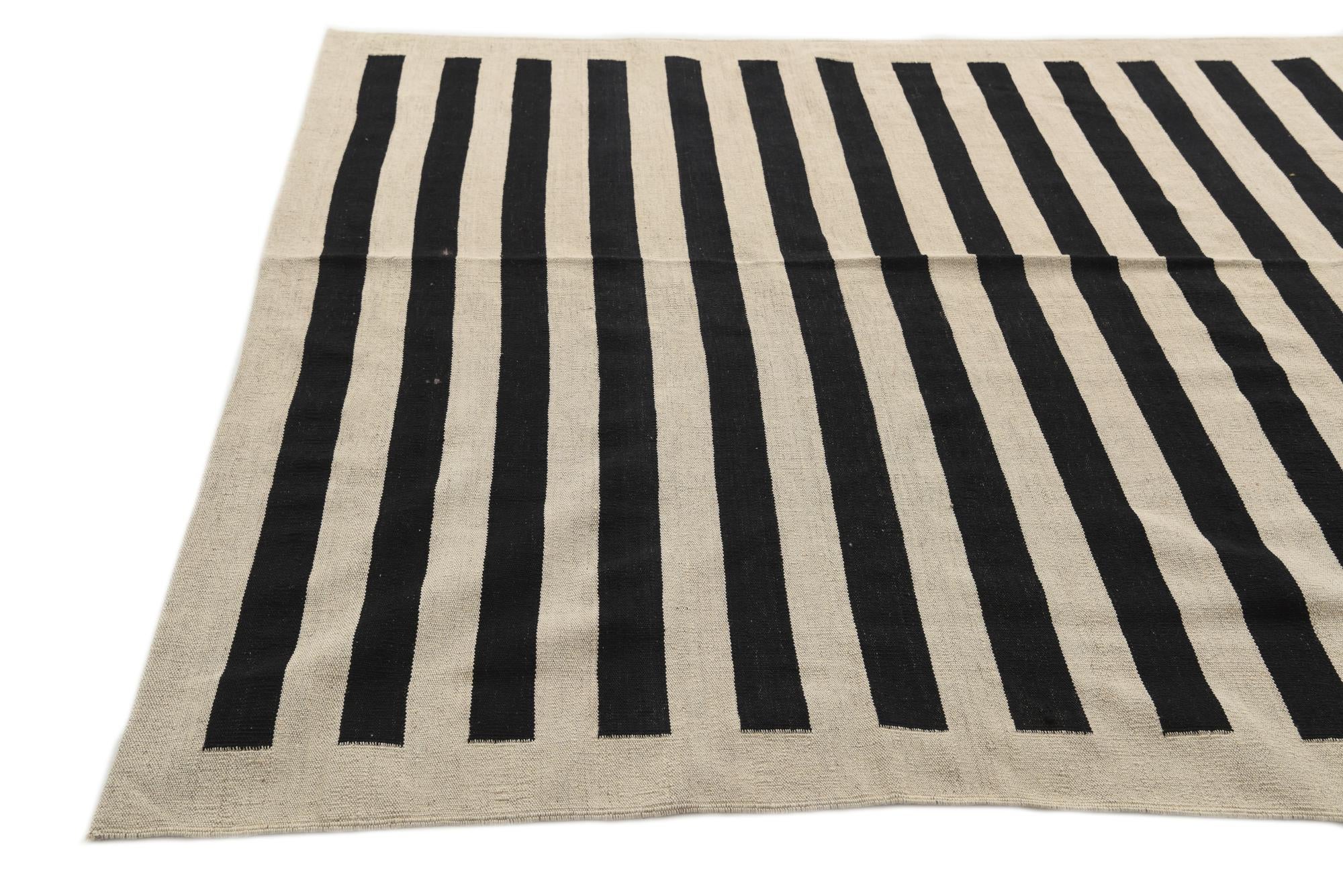 6' 8 x 9' 7 Hand Woven Kilim Modern Wool Rug