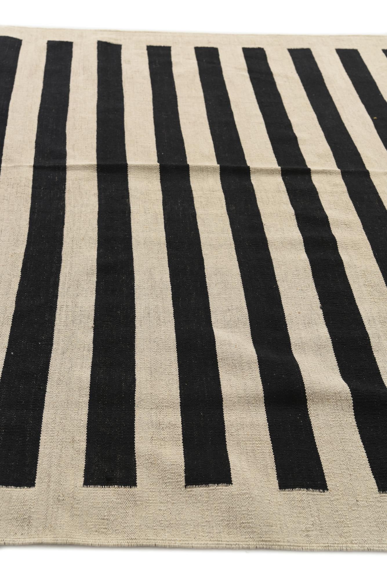 6' 8 x 9' 7 Hand Woven Kilim Modern Wool Rug