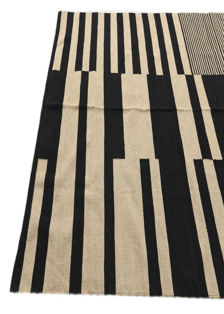 5' 7 x 7' 9 Hand Woven Kilim Modern Wool Rug