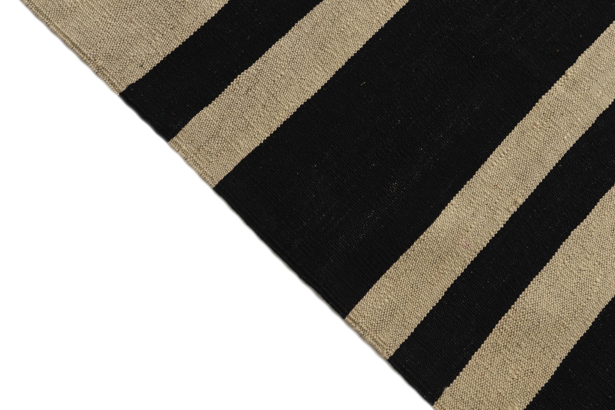 5' 7 x 7' 9 Hand Woven Kilim Modern Wool Rug