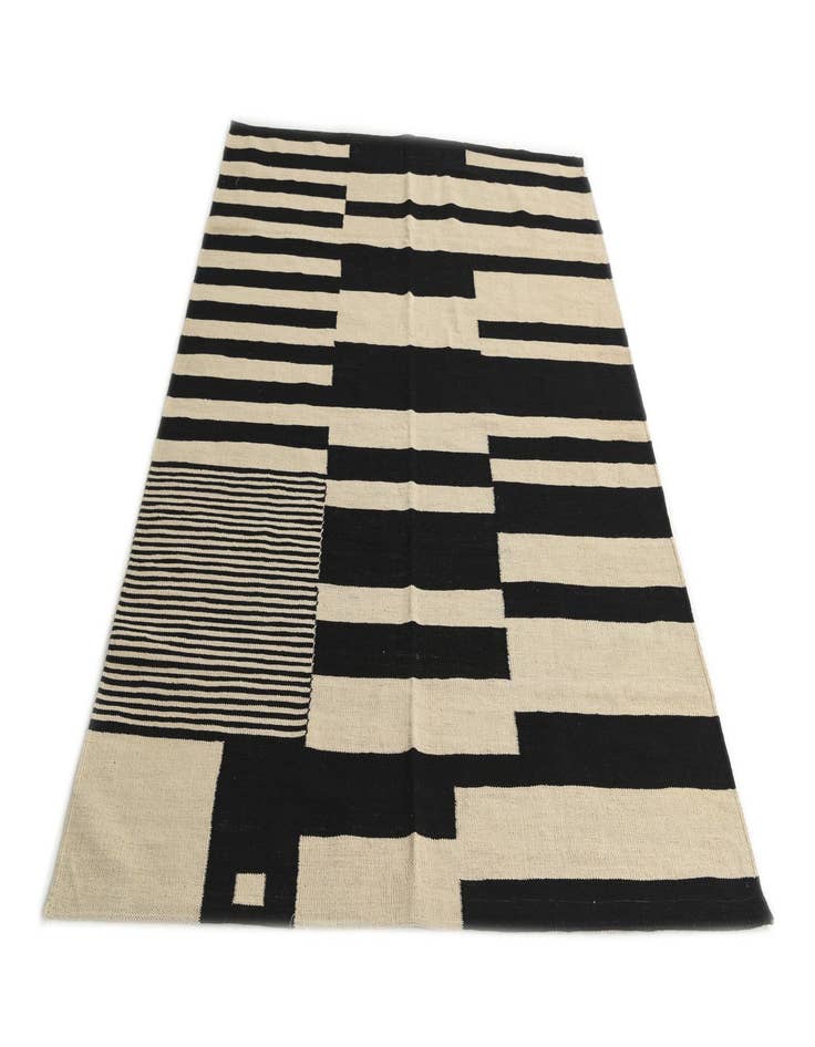 Detail image of 5' 2 x 6' 7  Hand Woven Kilim Modern Wool Rug