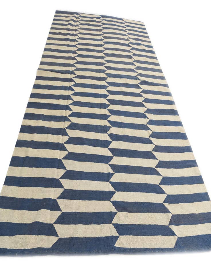 Detail image of 6' 8 x 9' 5  Hand Woven Kilim Modern Wool Rug