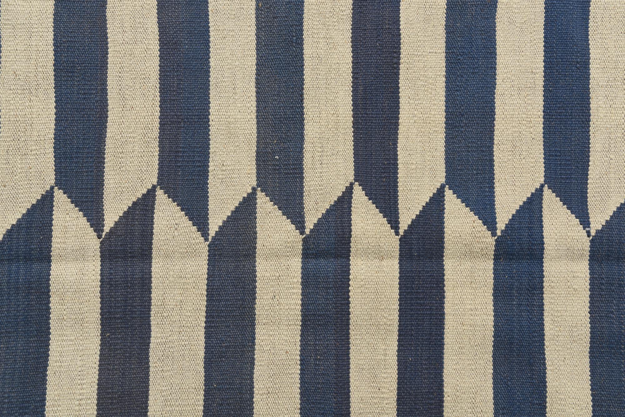 6' 8 x 9' 5 Hand Woven Kilim Modern Wool Rug