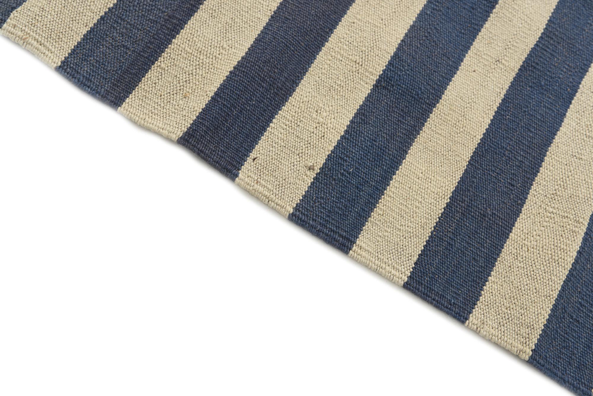 6' 8 x 9' 5 Hand Woven Kilim Modern Wool Rug