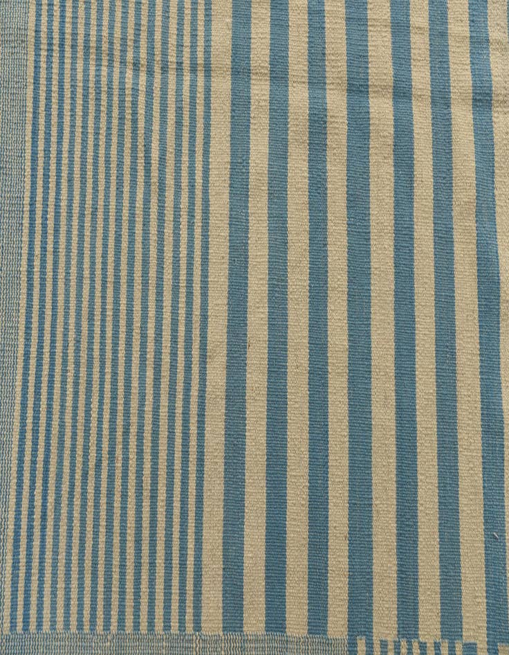 Detail image of 5' 8 x 7' 7  Hand Woven Kilim Modern Wool Rug